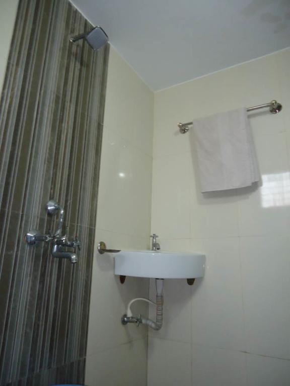 Hotel Sai Galaxy Inn 舍地 客房 照片