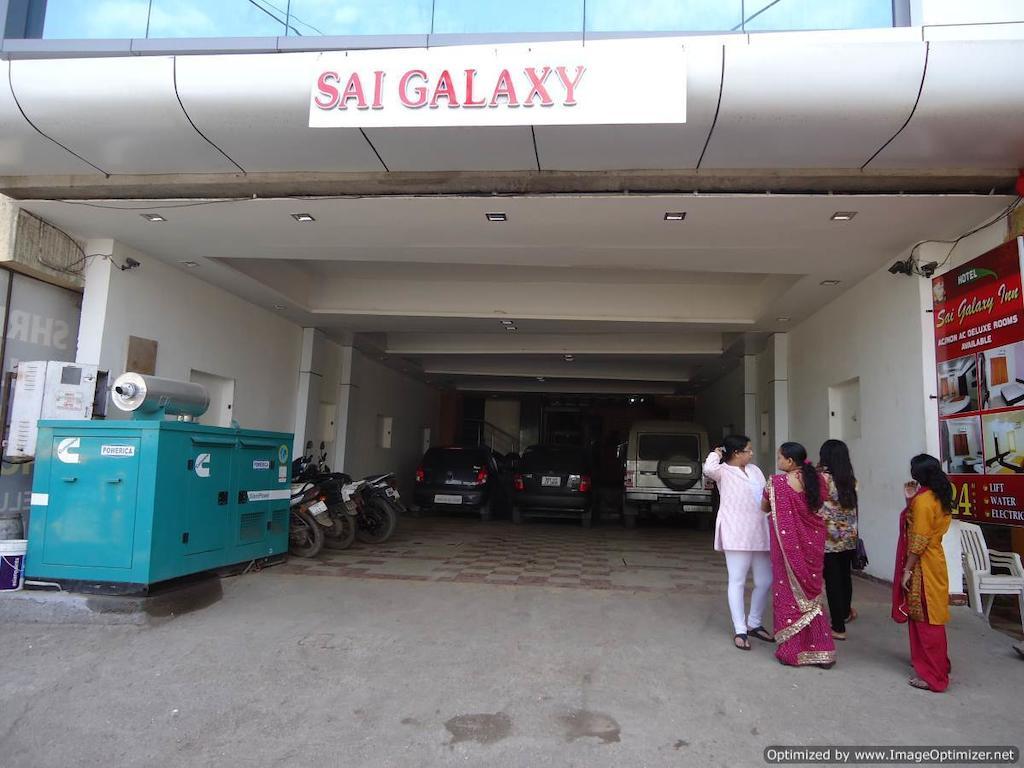 Hotel Sai Galaxy Inn 舍地 外观 照片