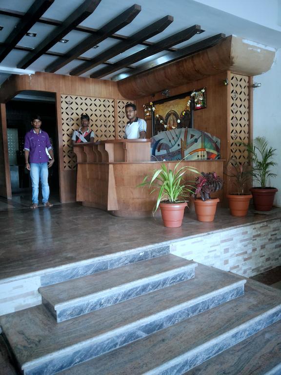 Hotel Sai Galaxy Inn 舍地 外观 照片