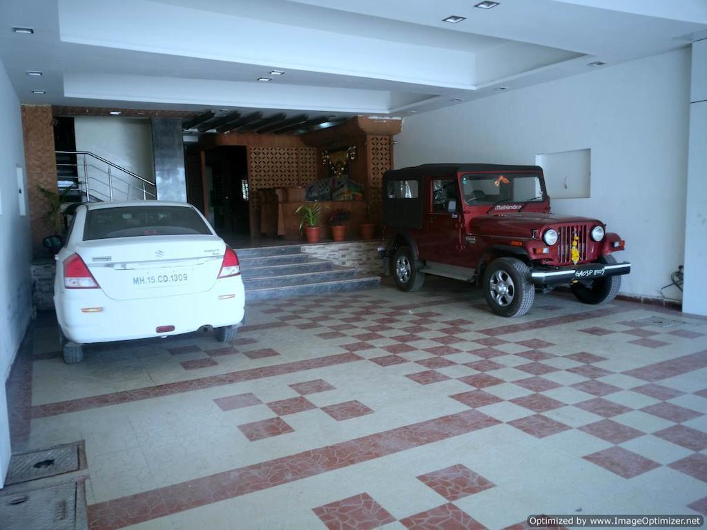 Hotel Sai Galaxy Inn 舍地 外观 照片
