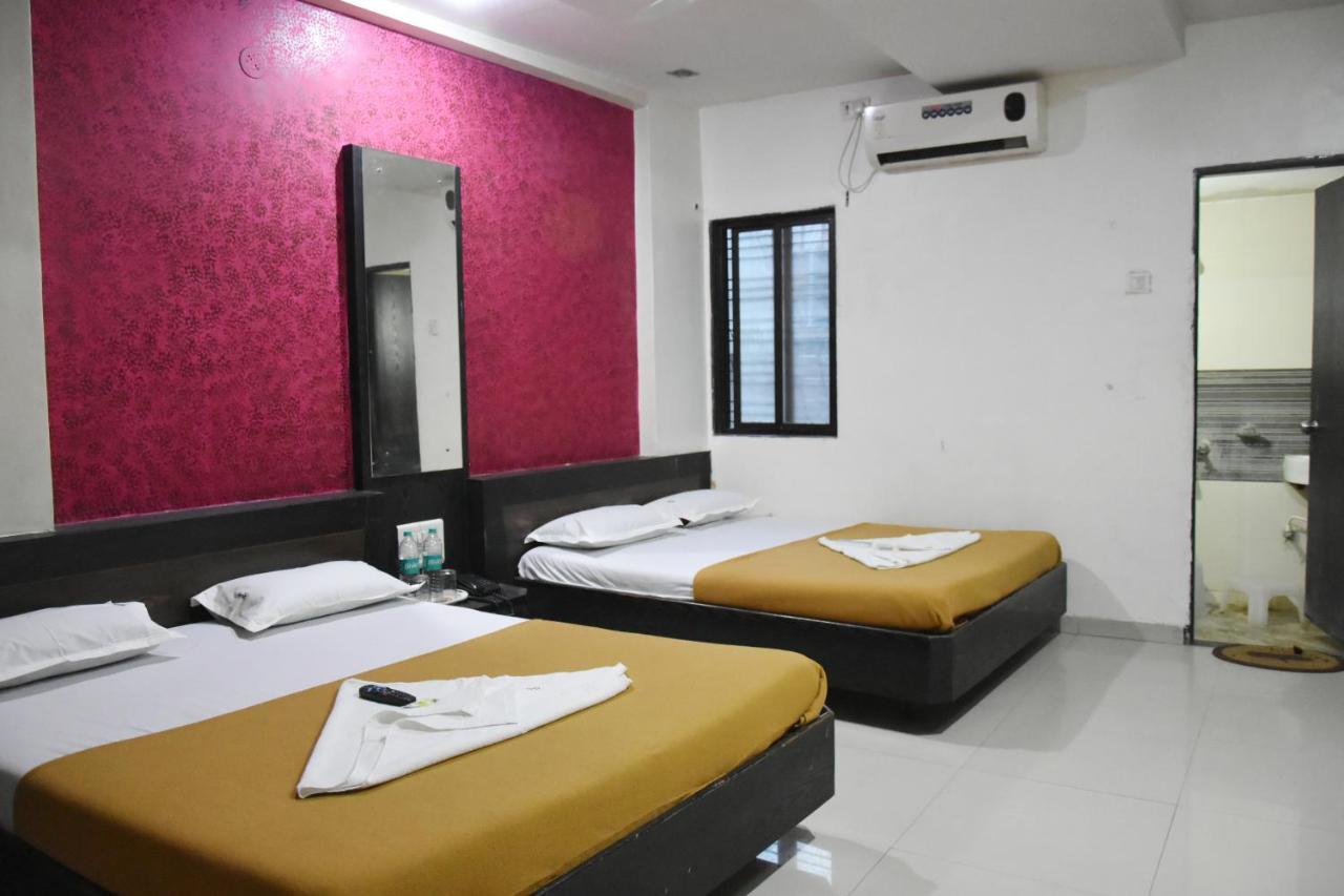 Hotel Sai Galaxy Inn 舍地 外观 照片